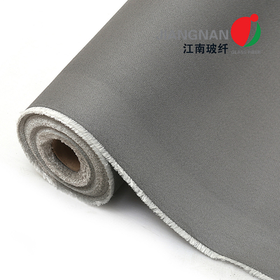 0.65mm 650 স্টেইনলেস স্টিল ওয়্যার রিইনফোর্সড পলিউরেথেন প্রলিপ্ত ফাইবারগ্লাস ফায়ারপ্রুফ কার্টেনের জন্য ফাইবার গ্লাস কাপড়